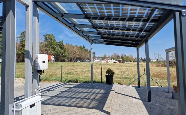 10 nejčastějších otázek k fotovoltaickým zahradním stavbám