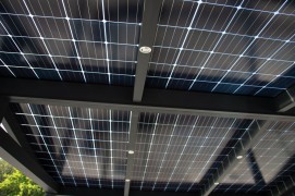 Hliníkový solární přístřešek SOLAR ENERGO2 5,4x5,3m s FVE 5,2 kWp + baterie 10,2 kWh