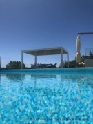 Bioklimatická pergola SEESKY samostatně stojící