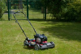 MTD SMART 53 MSPB mulčovací sekačka s benzinovým motorem a pojezdem
