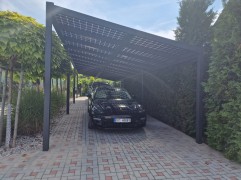 Hliníkový solární přístřešek NEAPOL pro tři vozy 11,4kWp