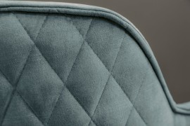 f62878053aa716-40999-4.jpg