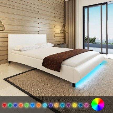 vidaXL Postel s matrací z paměťové pěny LED bílá umělá kůže 140x200 cm